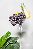 Vitis vinifera, Ananas comosus