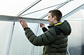 Greenhouse - overwintering with bubble wrap