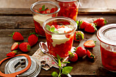 Strawberry jelly with vanilla sauce
