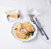 Escalope from Valle d'Aosta with ham and Fontina cheese