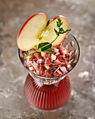 Beef tartare with apple