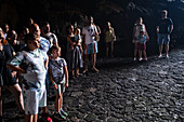 Cueva de los Verdes, eine Lavaröhre und Touristenattraktion in der Gemeinde Haria auf der Kanarischen Insel Lanzarote, Spanien