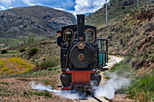 Dampfzug, Bergwerksbahn von Utrillas und Themenpark für Bergbau und Eisenbahn von Utrillas, Utrillas, Cuencas Mineras, Teruel, Aragonien, Spanien