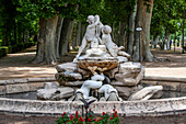 Inselgarten in den Spanischen Königlichen Gärten, Der Parterre-Garten, Aranjuez, Spanien. Saal der Katholischen Könige