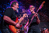 Wiedervereinigung der spanischen Rockband Mama Kin zur Feier des 20-jährigen Bestehens der Rock & Blues-Konzerthalle, Zaragoza, Spanien