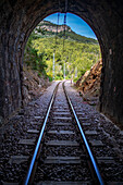 Tunnel in der Strecke des Tren de Soller, historischer Zug, der Palma de Mallorca mit Soller verbindet, Mallorca, Balearen, Spanien, Mittelmeer, Europa