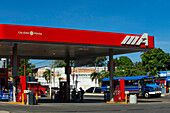 Tankstelle in Chalchuapa El Salvador Mittelamerika. Tankstelle PDVSA-Ölstation aus Venezuela. Petróleos de Venezuela Sociedad Anónima, PDVSA