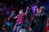 Die spanische Rockband Mama Kin tritt anlässlich des 20-jährigen Bestehens der Rock & Blues-Konzerthalle wieder auf, Saragossa, Spanien