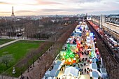 Frankreich, Paris, Tuileriengarten, der Weihnachtsmarkt