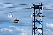 France, Finistere, Brest, Urban cable car between the two shores of the Penfeld river connects the districts of Siam and Capucins, Jean Moulin station