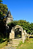 Frankreich, Morbihan, Rochefort en Terre, mit dem Label les plus beaux villages de France (Die schönsten Dörfer Frankreichs), das Schloss