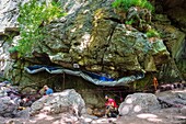 Frankreich, Finistere, Plougastel Daoulas, Plougastel-Felsen, archäologische Fundstätte des Felsenunterschlupfs des Kaiserinfelsens, 1987 von Michel Le Goffic entdeckt