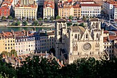 Frankreich, Rhone, Lyon, 5. Arrondissement, Altstadt von Lyon, historische Stätte, die von der UNESCO zum Weltkulturerbe erklärt wurde, La Saône, Kathedrale Saint Jean-Baptiste (12. Jh.), denkmalgeschützt