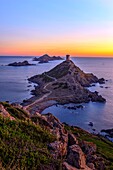 Frankreich, Corse du Sud, Ajaccio, die Sanguinaires-Inseln bei Sonnenuntergang