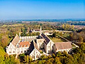 Frankreich, Val d'Oise, Asnieres sur Oise, die Zisterzienserabtei von Royaumont (Luftaufnahme)
