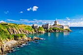 Frankreich, Cotes d'Armor, Plevenon, Fort la Latte oder Schloss Roche Goyon, ist eine Festung aus dem 14. Jahrhundert an der Pointe de la Latte, in der Nähe des Kaps von Frehel