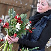 The making of a christmas bouquet