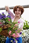 Making hanging basket