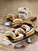 Christmas croissant tartlets with custard cream