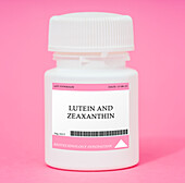 Container of lutein and zeaxanthin