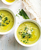 Creamy broccoli soup with three types of cheese from the slow cooker
