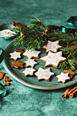 Gingerbread stars with sugar icing