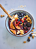 Fruity breakfast bowl with blueberries, courgette and banana