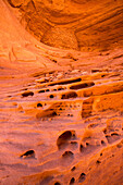 Eine alte Pueblo-Ruine im Honeymoon Arch im Mystery Valley im Monument Valley Navajo Tribal Park in Arizona