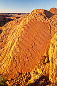 Erodierte Sandsteinmuster im Mystery Valley im Monument Valley Navajo Tribal Park in Arizona