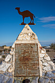 Das Grabdenkmal für Hadji Ali, oder Hi Jolly, auf dem Friedhof in Quartzsite, Arizona