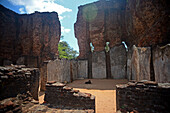 Ruinen des Königspalastes in der antiken Stadt Polonnaruwa, Sri Lanka