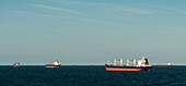 Industrial ships and offshoreÊwindfarmÊon North Sea