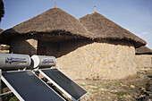 Sonnenkollektoren, Simien Lodge, Simien Mountains National Park; Amhara Region, Äthiopien.