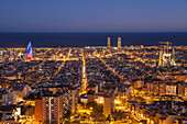 Blick auf die Stadt Barcelona vom Turo De La Rovira; Barcelona, Katalonien, Spanien.