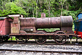 Rust In Peace Graffiti auf dieser alten Dampflokomotive auf dem Radweg von Bath nach Bristol; Somerset, England