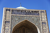 Kok Gumbaz (Blaue Kuppel) der Kalon-Moschee, Poi Kalon-Komplex, Altstadt; Buchara, Usbekistan.