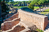 Das Theater, archäologische Stätte Ostia Antica, Ostia, Provinz Rom, Latium (Lazio), Italien, Europa
