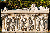 Römischer Sarkophag, Ausgrabungsstätte Ostia Antica, Ostia, Provinz Rom, Latium (Lazio), Italien, Europa