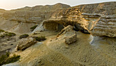 Riesiger Doppelbogen, Lagoa dos Arcos, Namibe (Namib) Wüste, Iona National Park, Namibe, Angola, Afrika