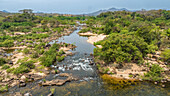Luftaufnahme des Cuanza-Flusses, Provinz Cuanza Sul, Angola, Afrika