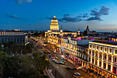 Blick bei Nacht über Havanna und sein Kapitol, Havanna, Kuba, Westindien, Mittelamerika