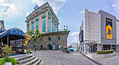 Blick auf Restaurants und Geschäfte an der Caudan Waterfront in Port Louis, Port Louis, Mauritius, Indischer Ozean, Afrika