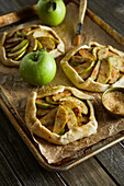 Apple galettes with green apples