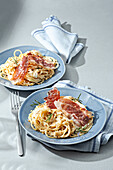 Spaghetti mit Parmesancreme und Carpegna-Schinken