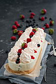 Pavlova cheesecake with fresh berries