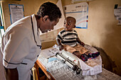 Childhood check-up, Kenya