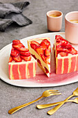 French strawberry cake 'Fraisier 2.0'