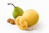 Caciocavallo with pear and walnut