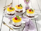  Fruity rice pudding tarts, peaches 