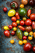 Various small-fruited tomato varieties